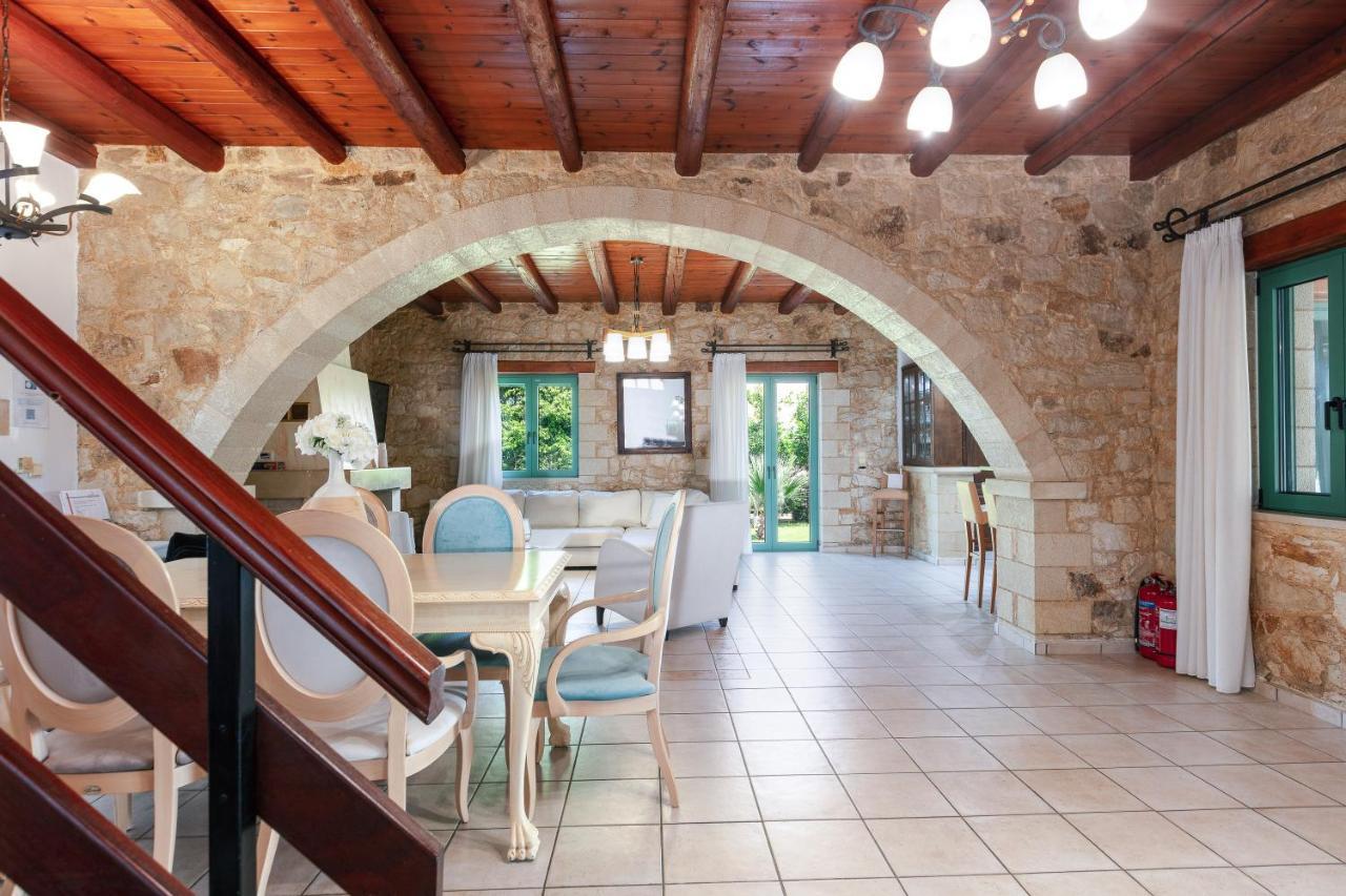 Villa Pinelopi Asprouliánoi Екстериор снимка