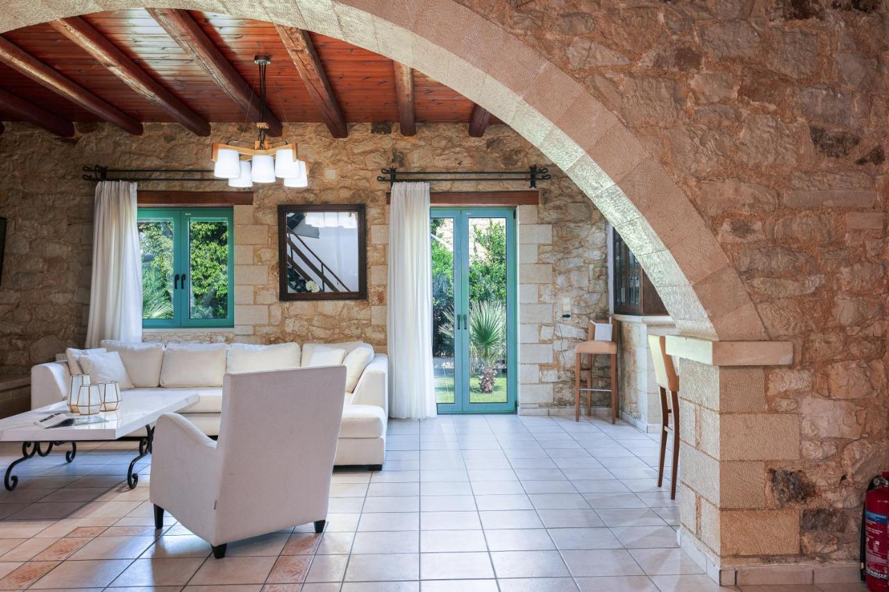 Villa Pinelopi Asprouliánoi Екстериор снимка