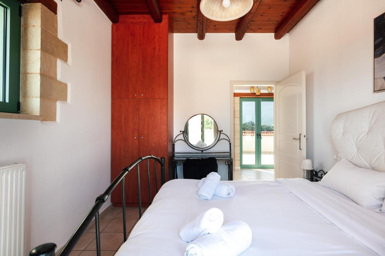 Villa Pinelopi Asprouliánoi Екстериор снимка