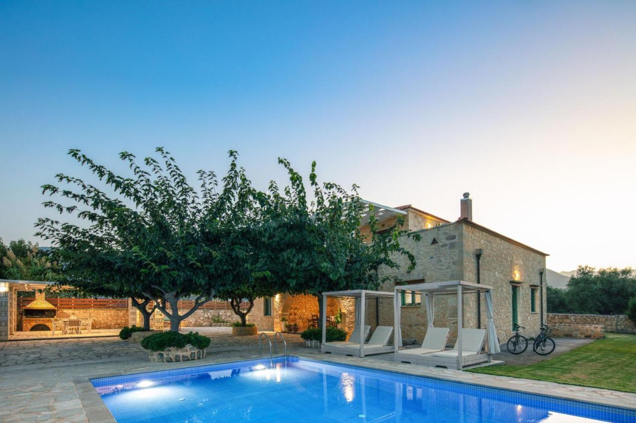 Villa Pinelopi Asprouliánoi Екстериор снимка